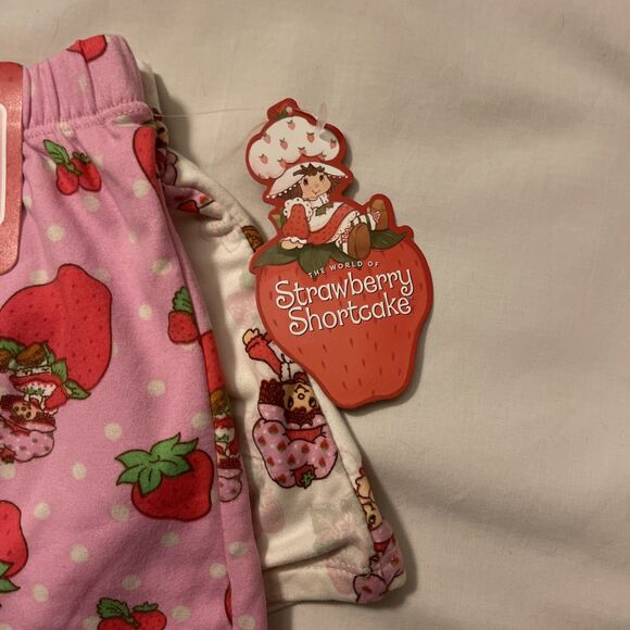 🍓 NWT! Women's Nostalgic Strawberry Shortcake Sleep Shorts 2 pack Medium - Picture 3 of 6